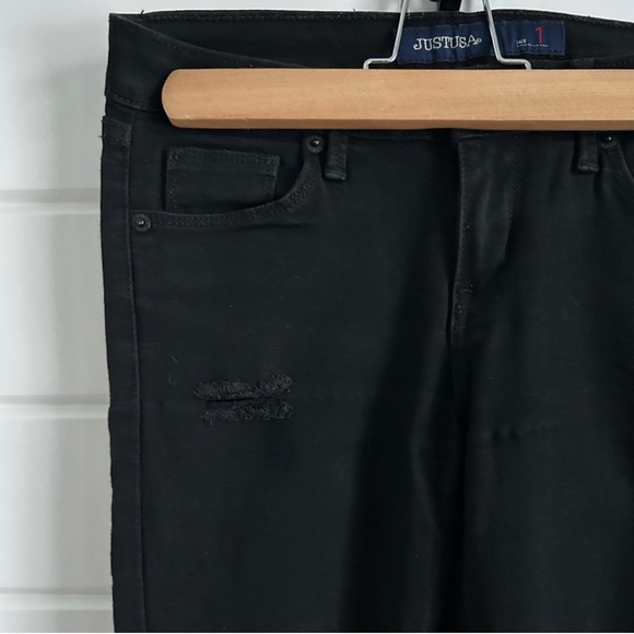 Just USA Skinny Black Distressed Jeans - Picture 2 of 7